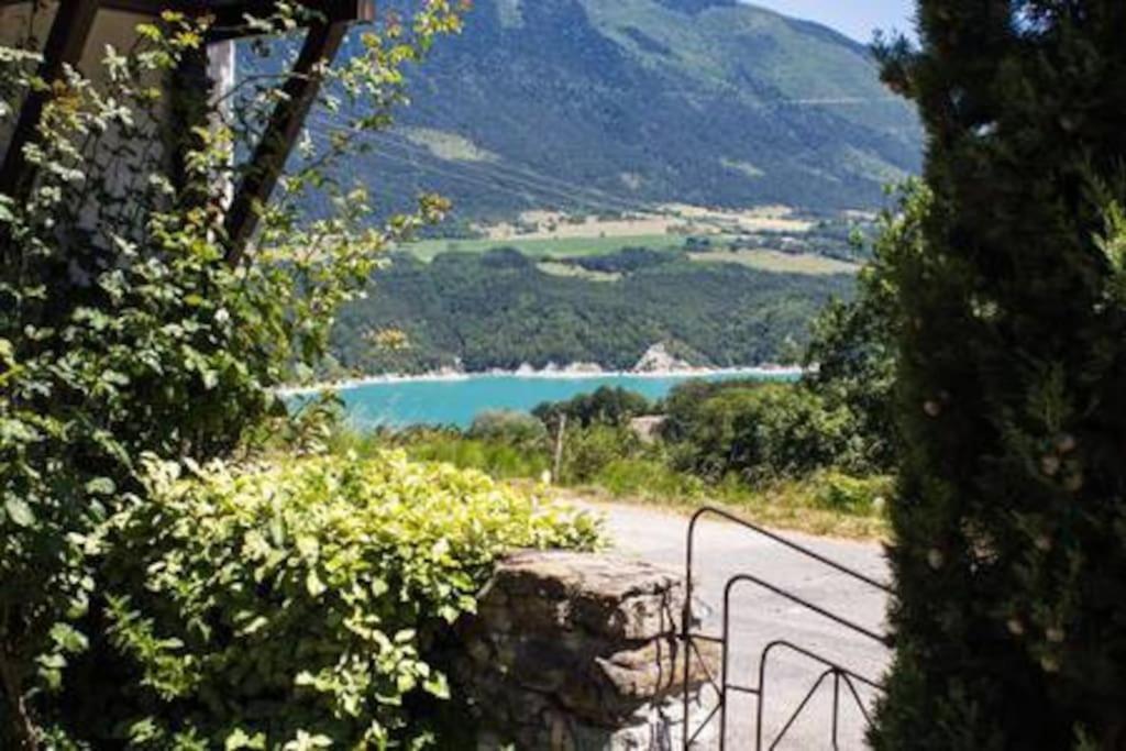 Gite De Charme : La Grange Au Lac Azur Treffort  المظهر الخارجي الصورة